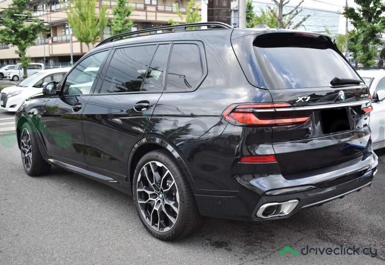 BMW X7 Black