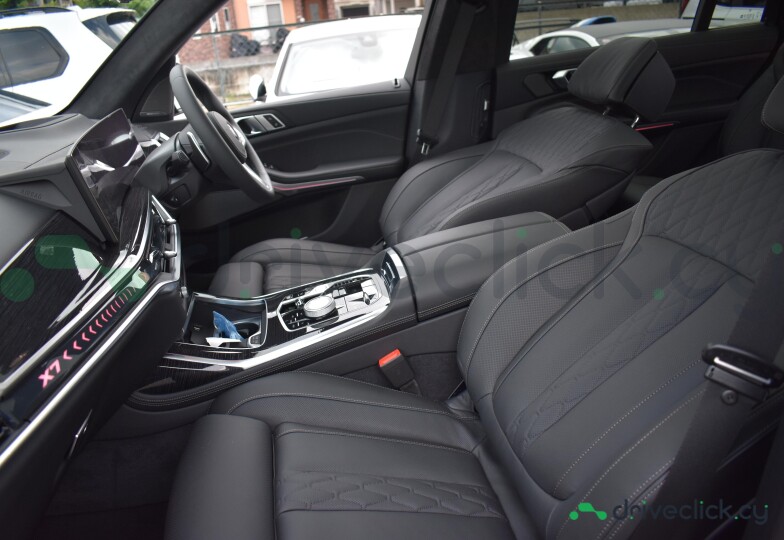 BMW X7 Black