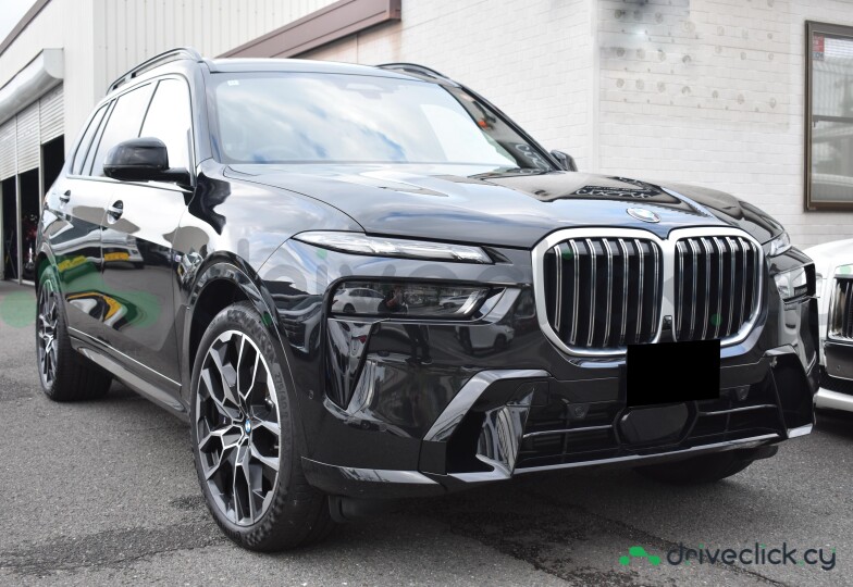 BMW X7 Black