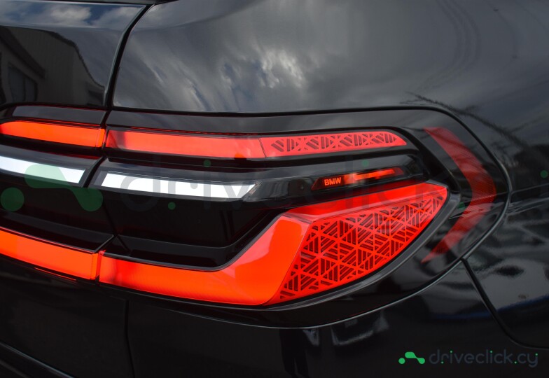 BMW X7 Black