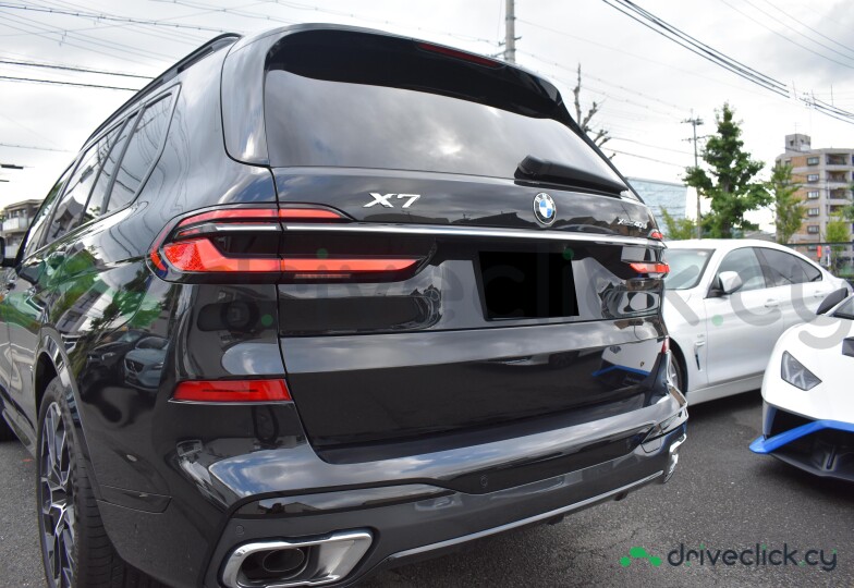 BMW X7 Black
