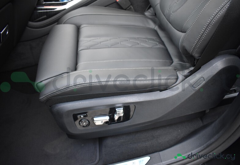 BMW X7 Black