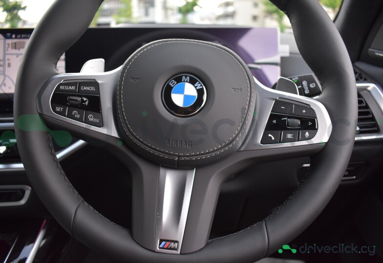 BMW X7 Black