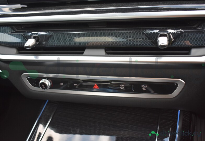 BMW X7 Black