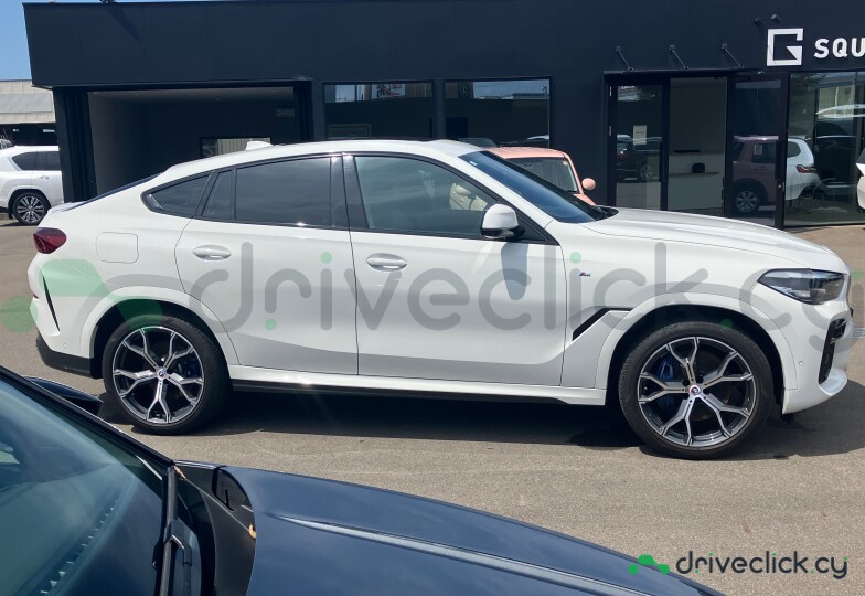 BMW X6 White