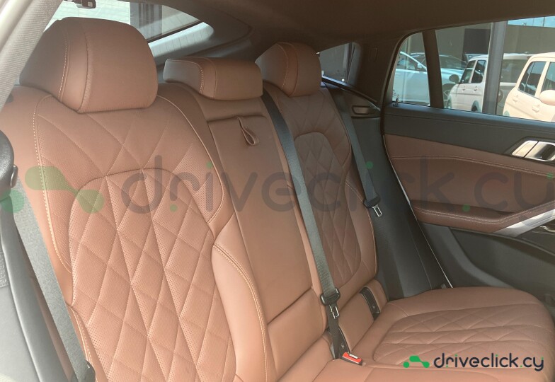 BMW X6 White