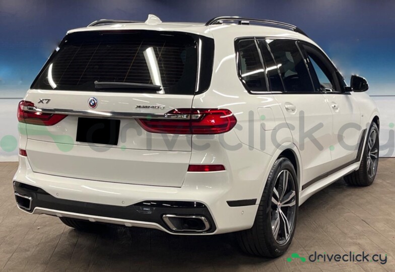 BMW X7 White