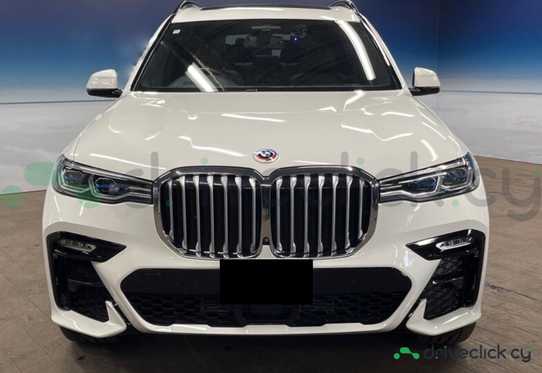 BMW X7 White