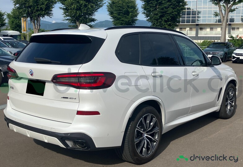 BMW X5 White