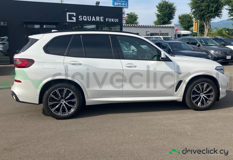 BMW X5 White