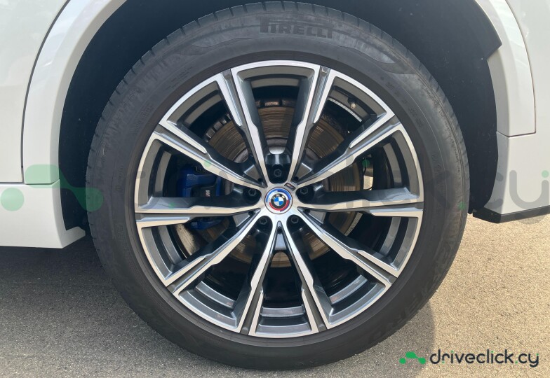 BMW X5 White
