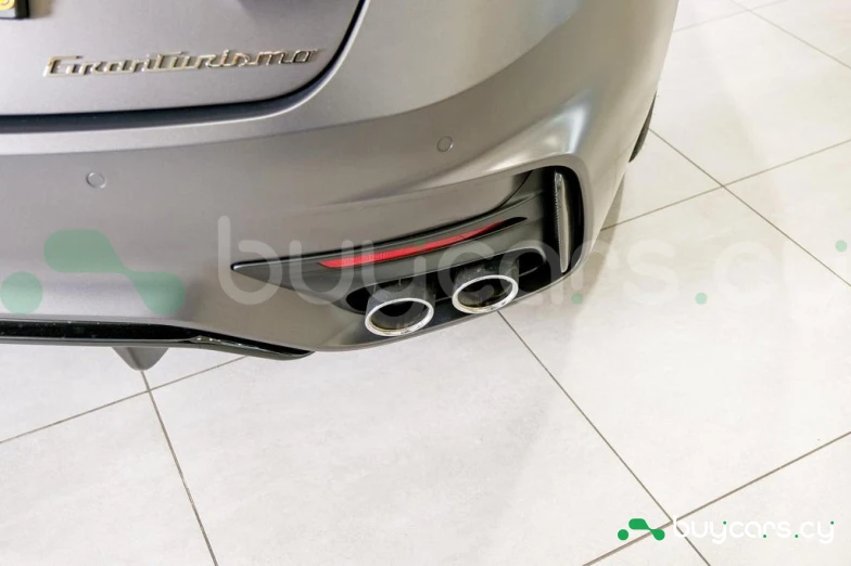 Maserati Granturismo Серый