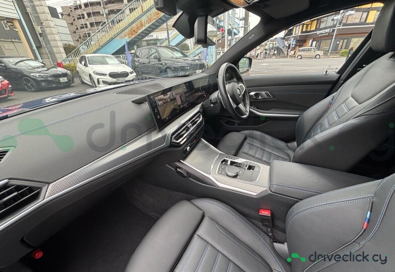BMW 3 series Blue