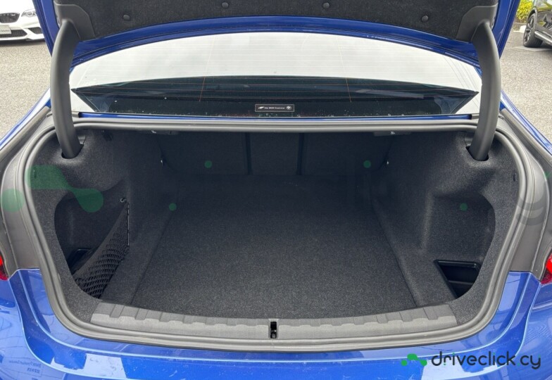 BMW 3 series Blue