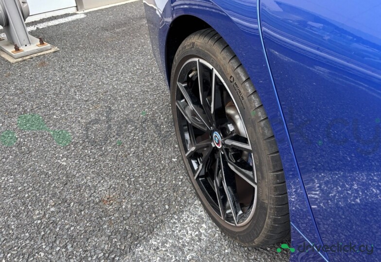 BMW 3 series Blue