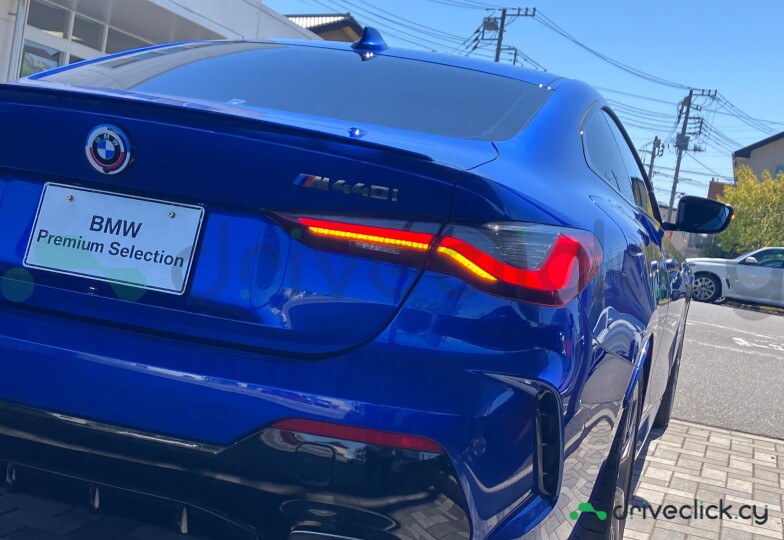 BMW 4 series Blue