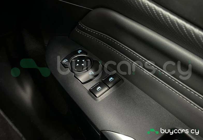 Ford Mustang Красный