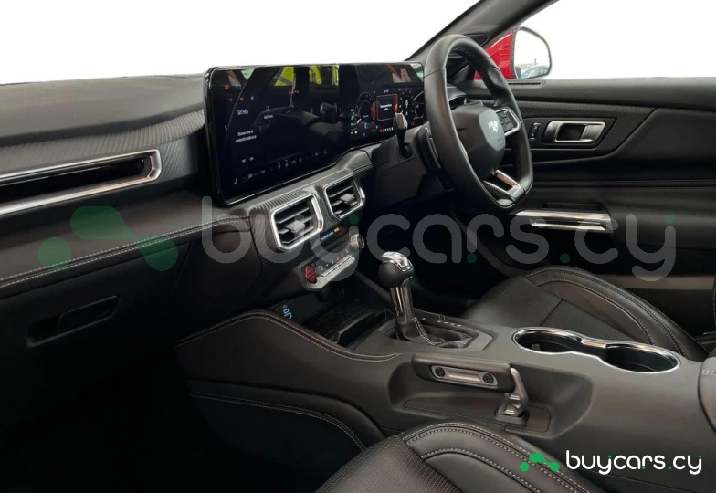 Ford Mustang Красный