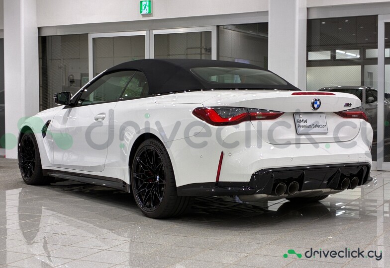 BMW M4 White