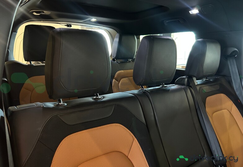 Land Rover Defender silver