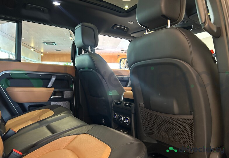 Land Rover Defender silver