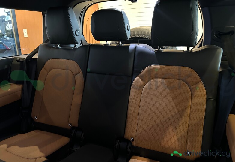 Land Rover Defender silver