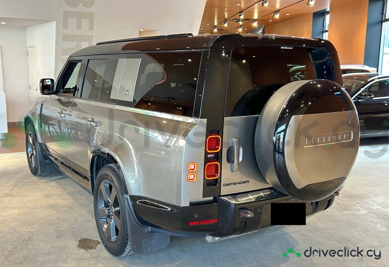 Land Rover Defender silver