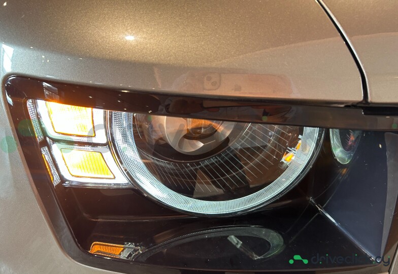 Land Rover Defender silver