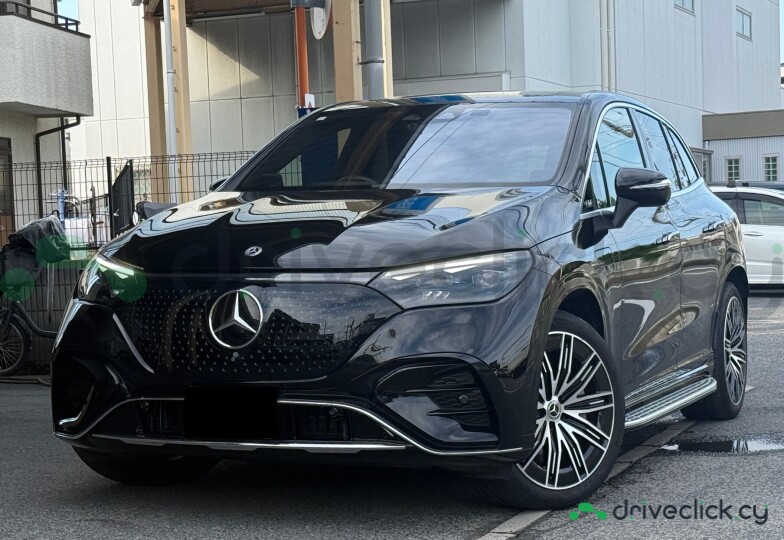 Mercedes EQE SUV Black