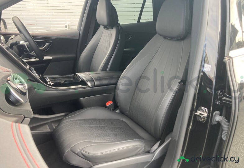 Mercedes EQE SUV Black