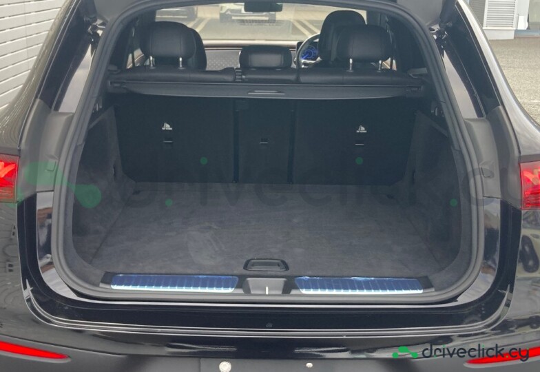 Mercedes EQE SUV Black