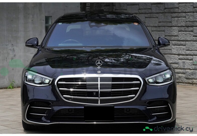 Mercedes S-class Blue