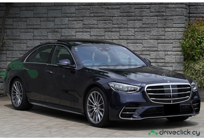 Mercedes S-class Blue