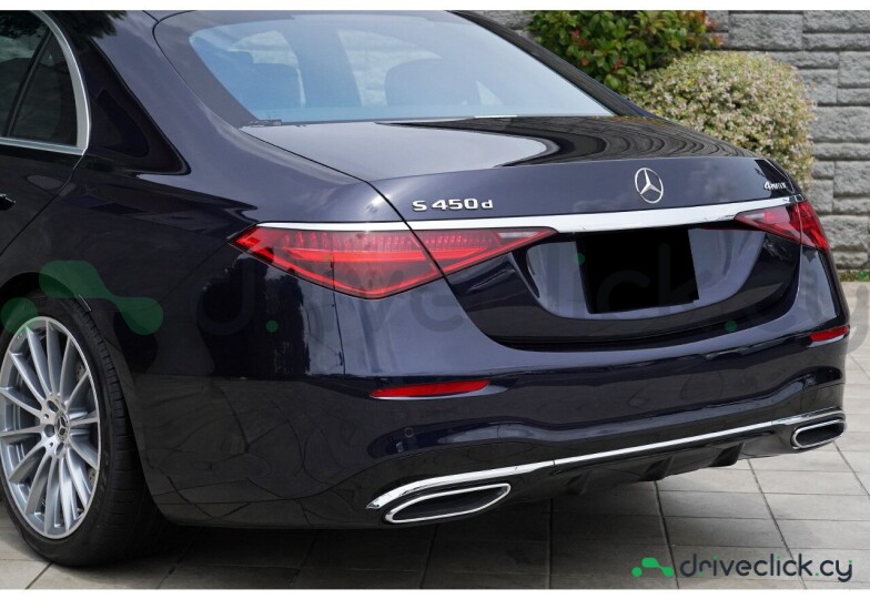 Mercedes S-class Blue