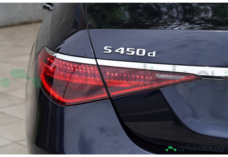 Mercedes S-class Blue