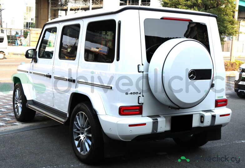 Mercedes G-class White