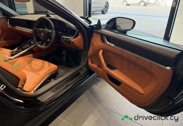 Porsche 911 Black
