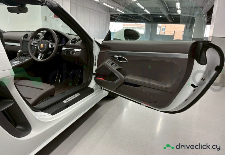 Porsche Boxster White