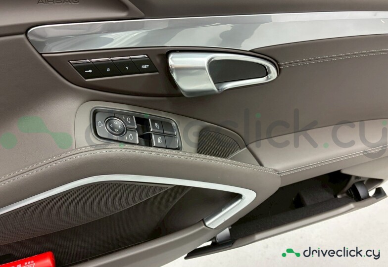 Porsche Boxster White