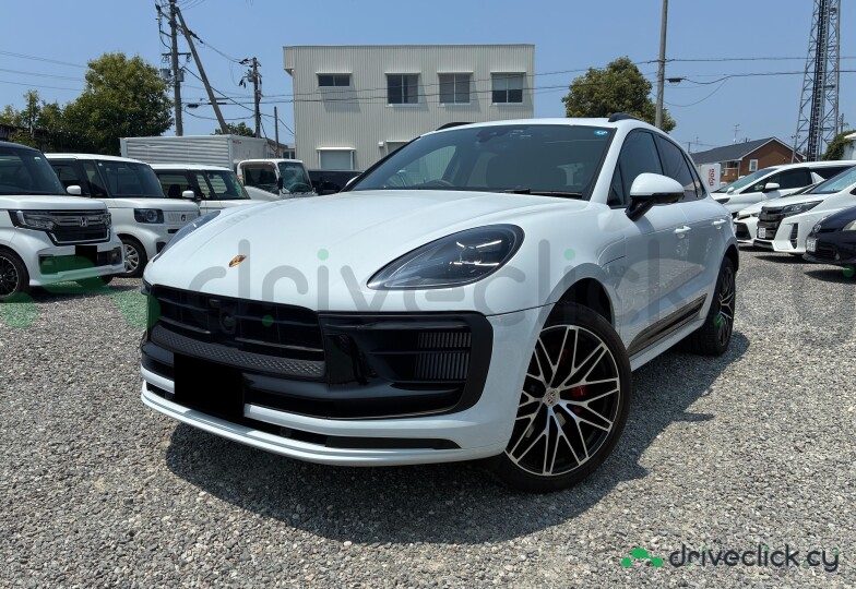 Porsche Macan White