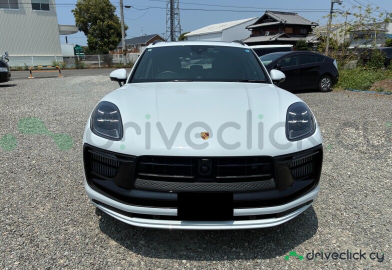 Porsche Macan White