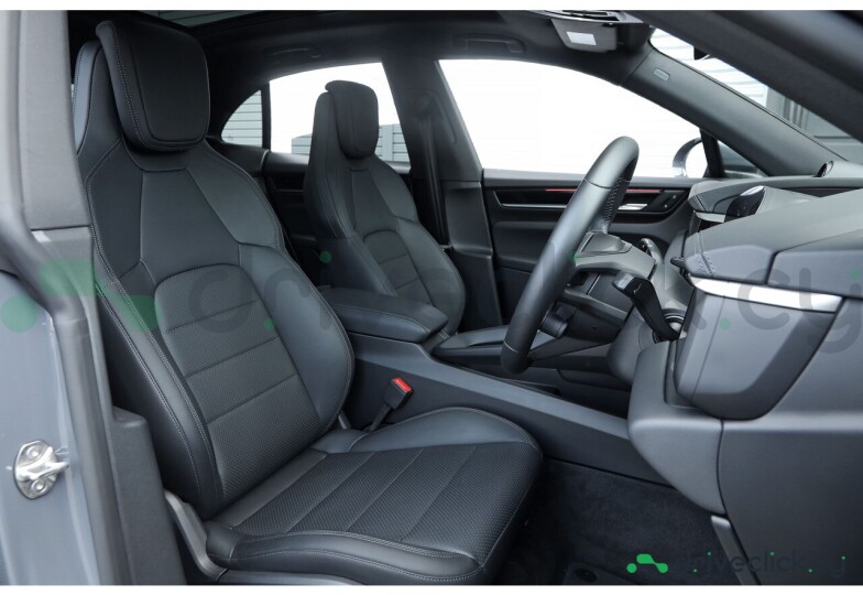 Porsche Macan Grey