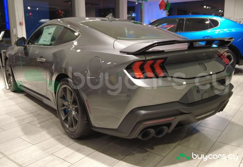 Ford Mustang Grey