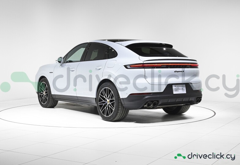 Porsche Cayenne Coupe White
