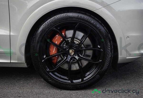 Porsche Cayenne Beige