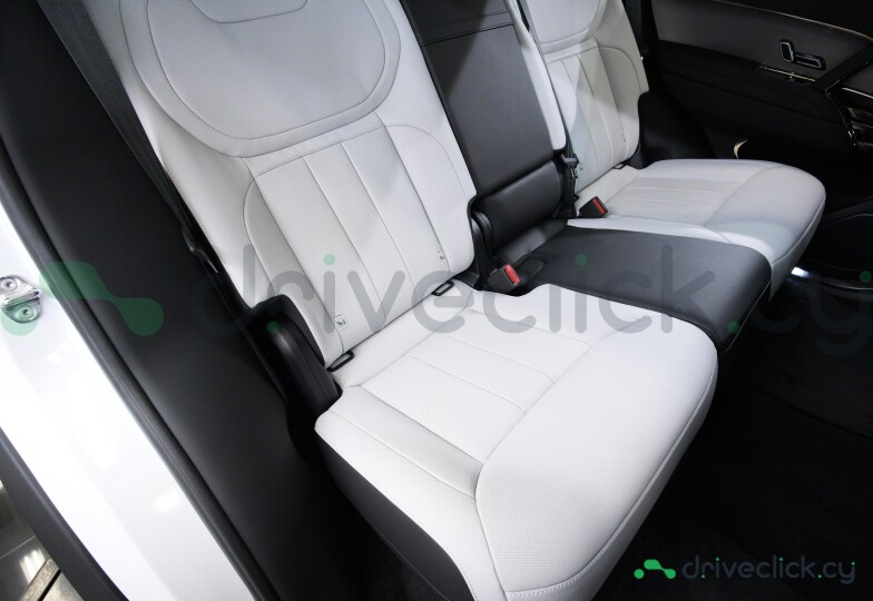 Land Rover Range Rover Sport White