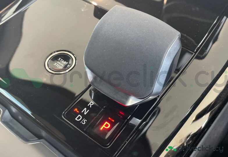 Land Rover Range Rover Sport Black