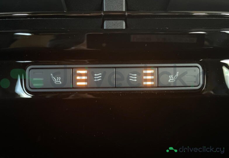 Land Rover Range Rover Sport Black