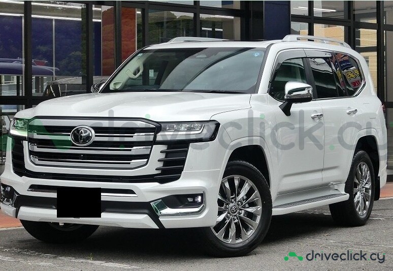 Toyota Land Cruiser 300 White