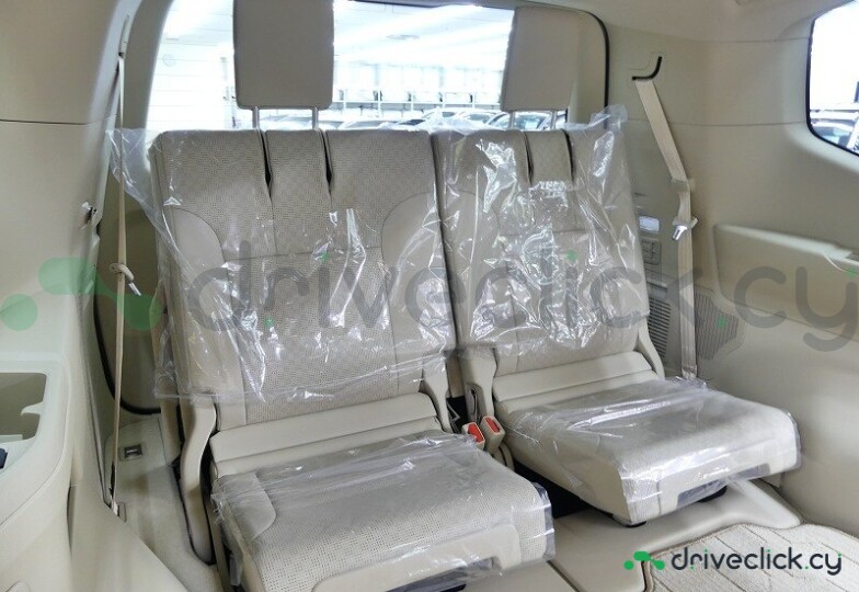 Toyota Land Cruiser 300 White